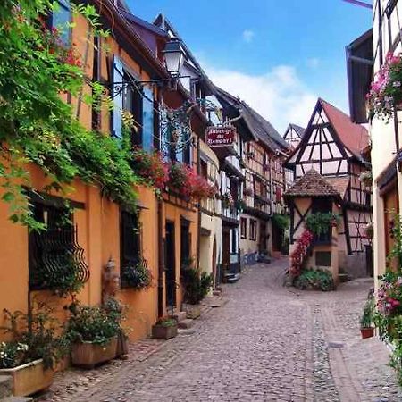 Auberge Du Rempart Eguisheim Exteriör bild